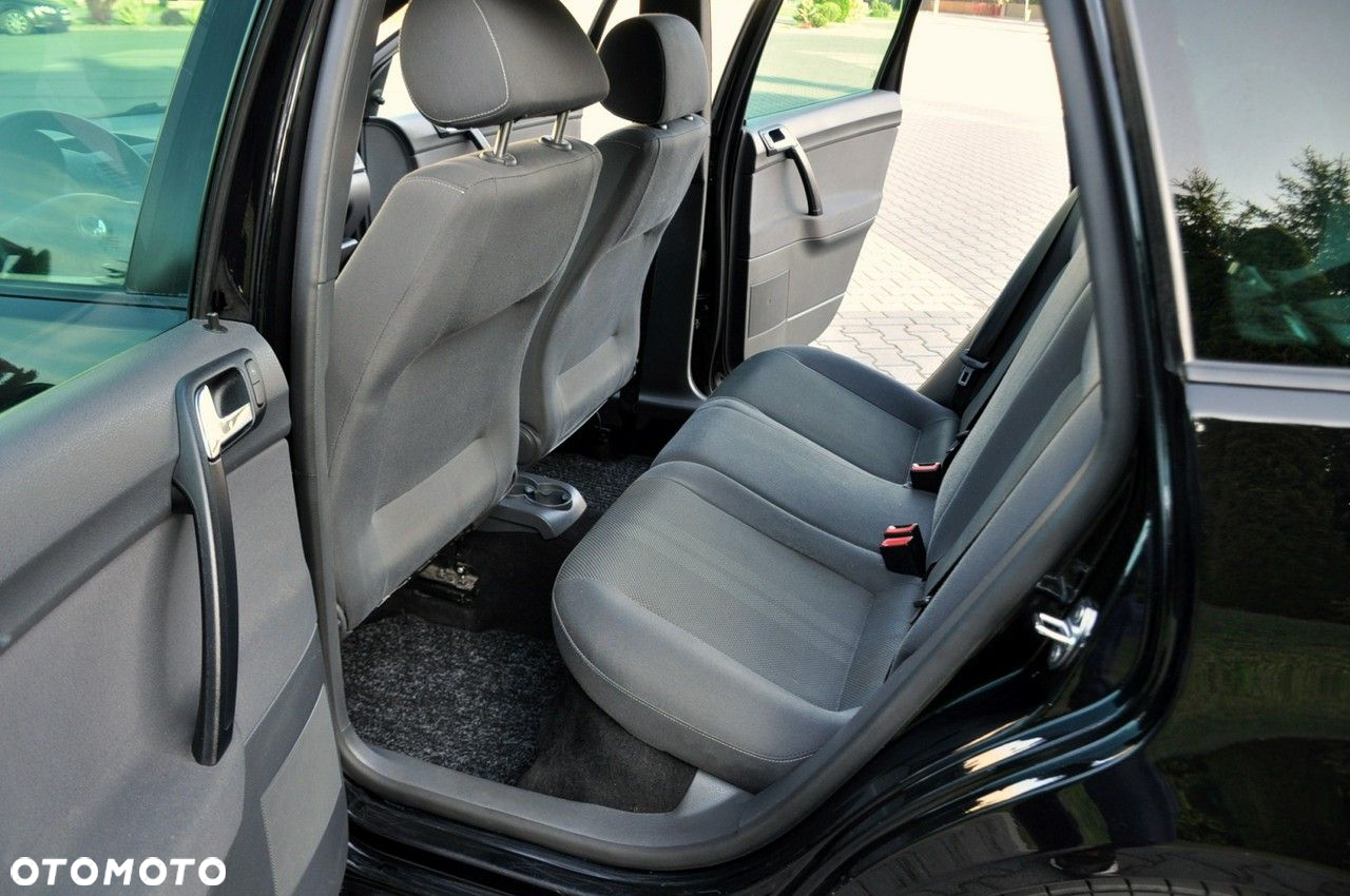 Volkswagen Polo - 21