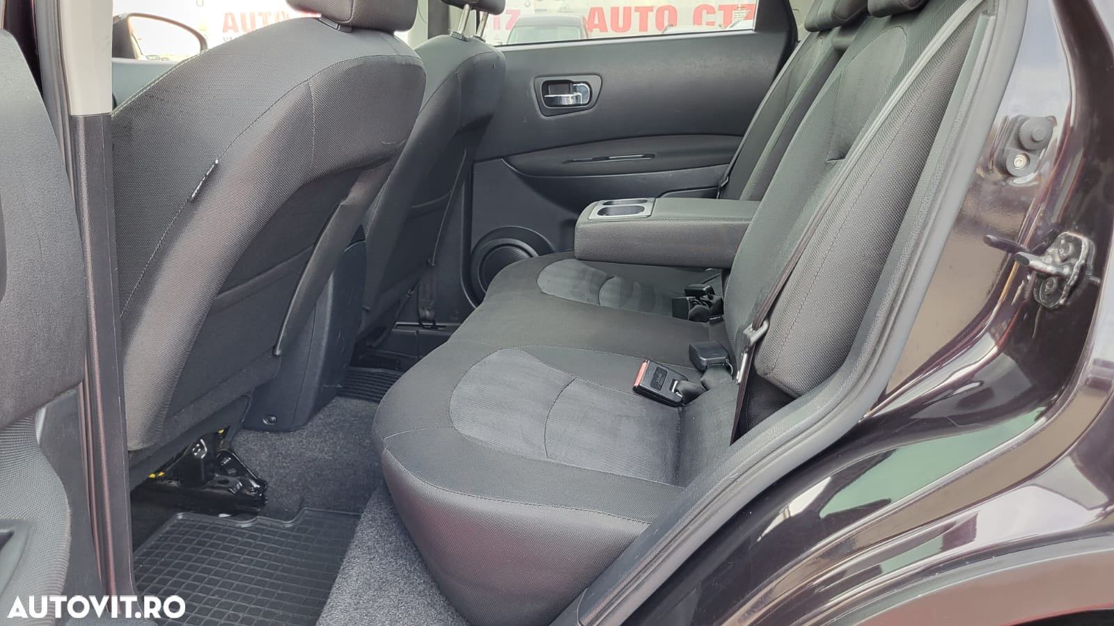 Nissan Qashqai 1.5 dCi DPF 360 - 12