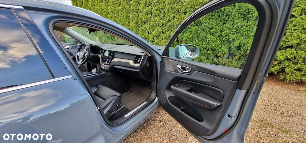 Volvo XC 60 T8 Plug-In Hybrid AWD Inscription - 11
