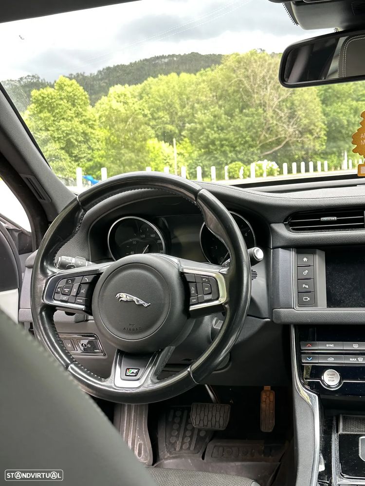 Jaguar XF 20d AWD Aut. R-Sport - 11