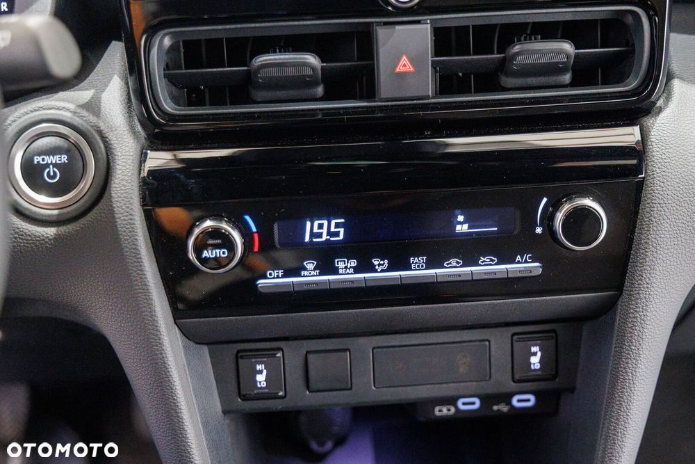 Toyota Yaris Cross Hybrid 1.5 Style - 32