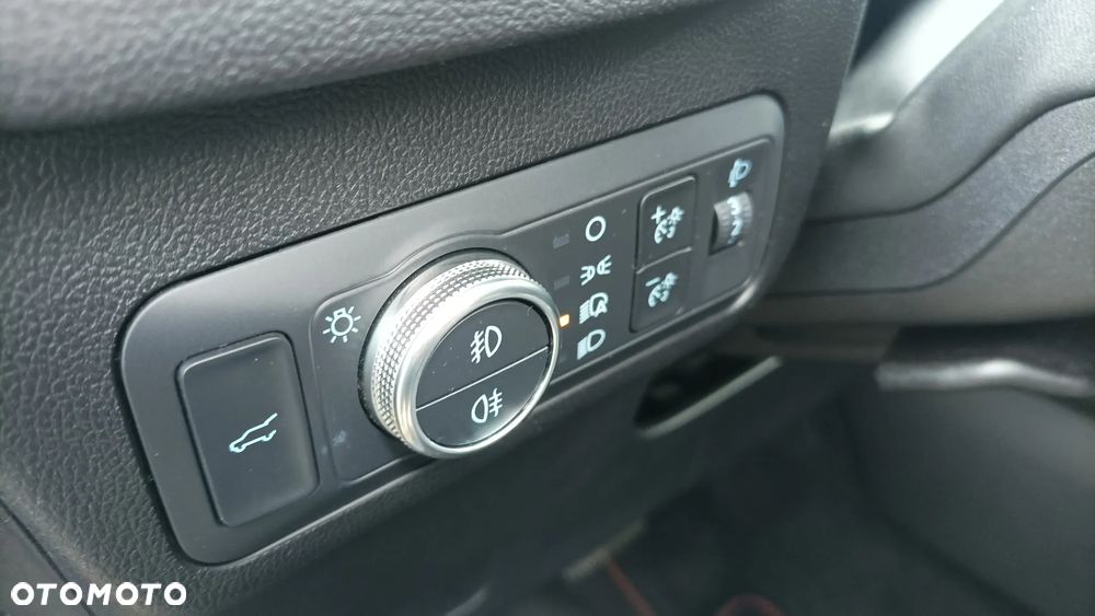 Ford Kuga 2.5 FHEV FWD ST-Line - 17