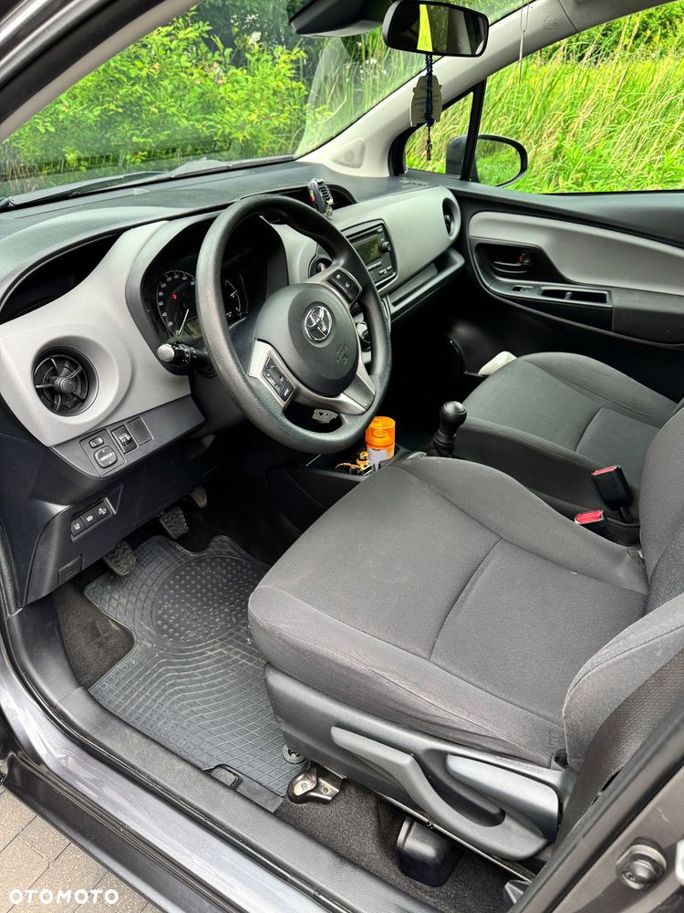 Toyota Yaris 1.0 Active - 5