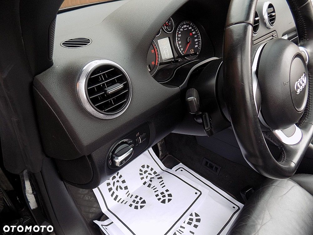 Audi A3 Cabrio 2.0 TDI DPF Attraction - 10