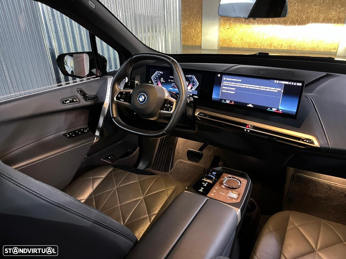 BMW iX M60 - 31