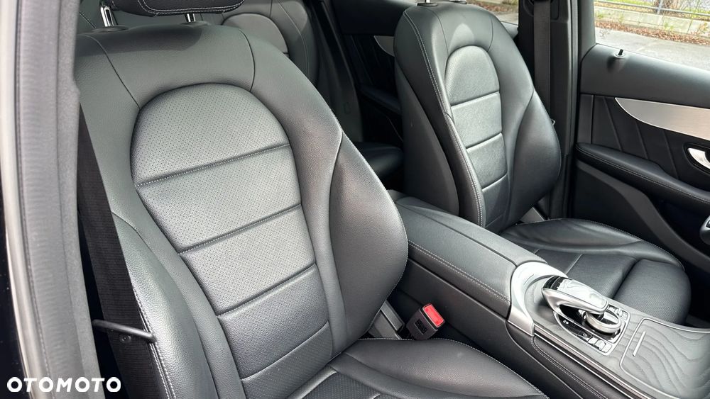 Mercedes-Benz GLC 300 4Matic 9G-TRONIC - 20