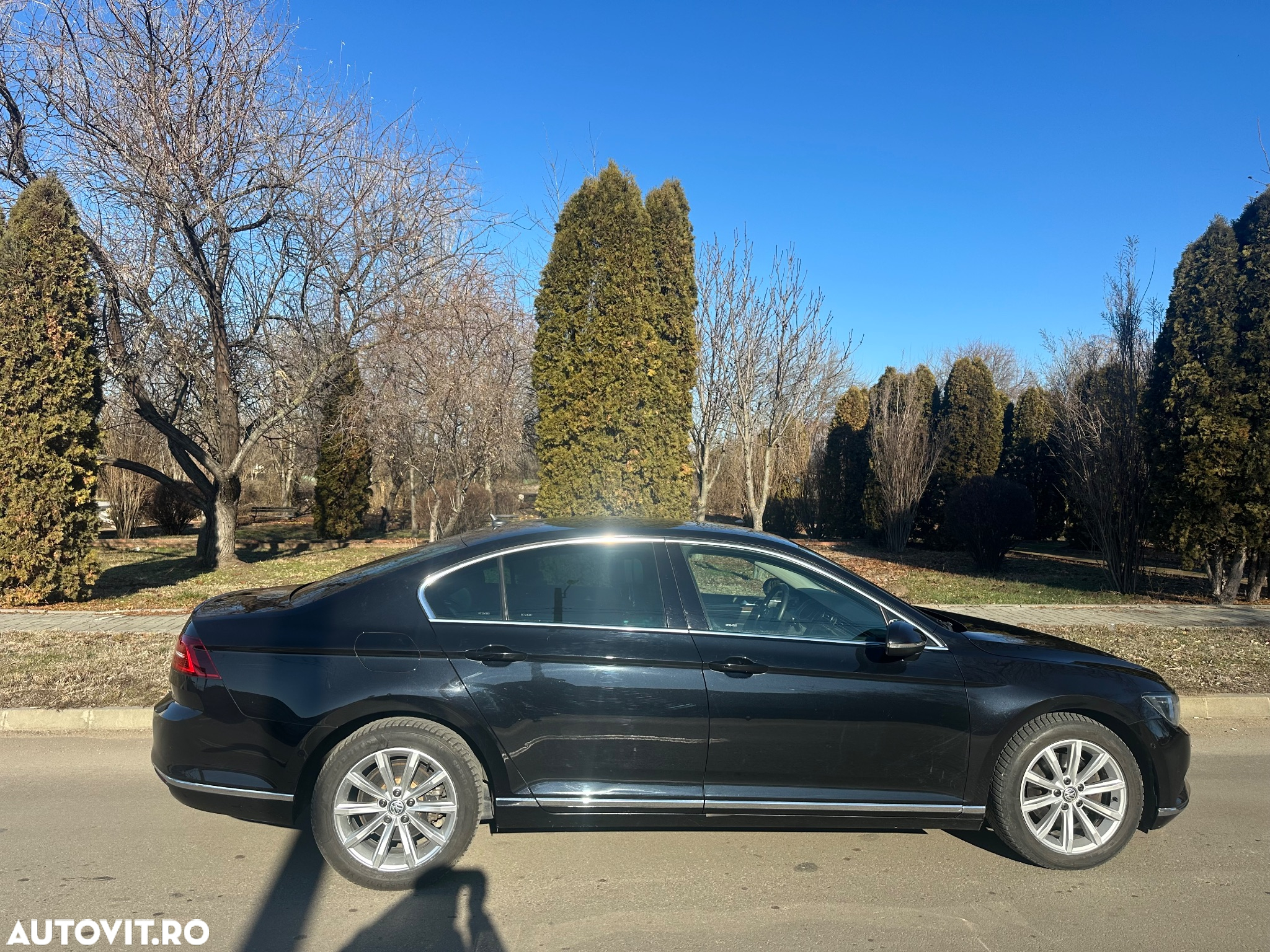 Volkswagen Passat - 2