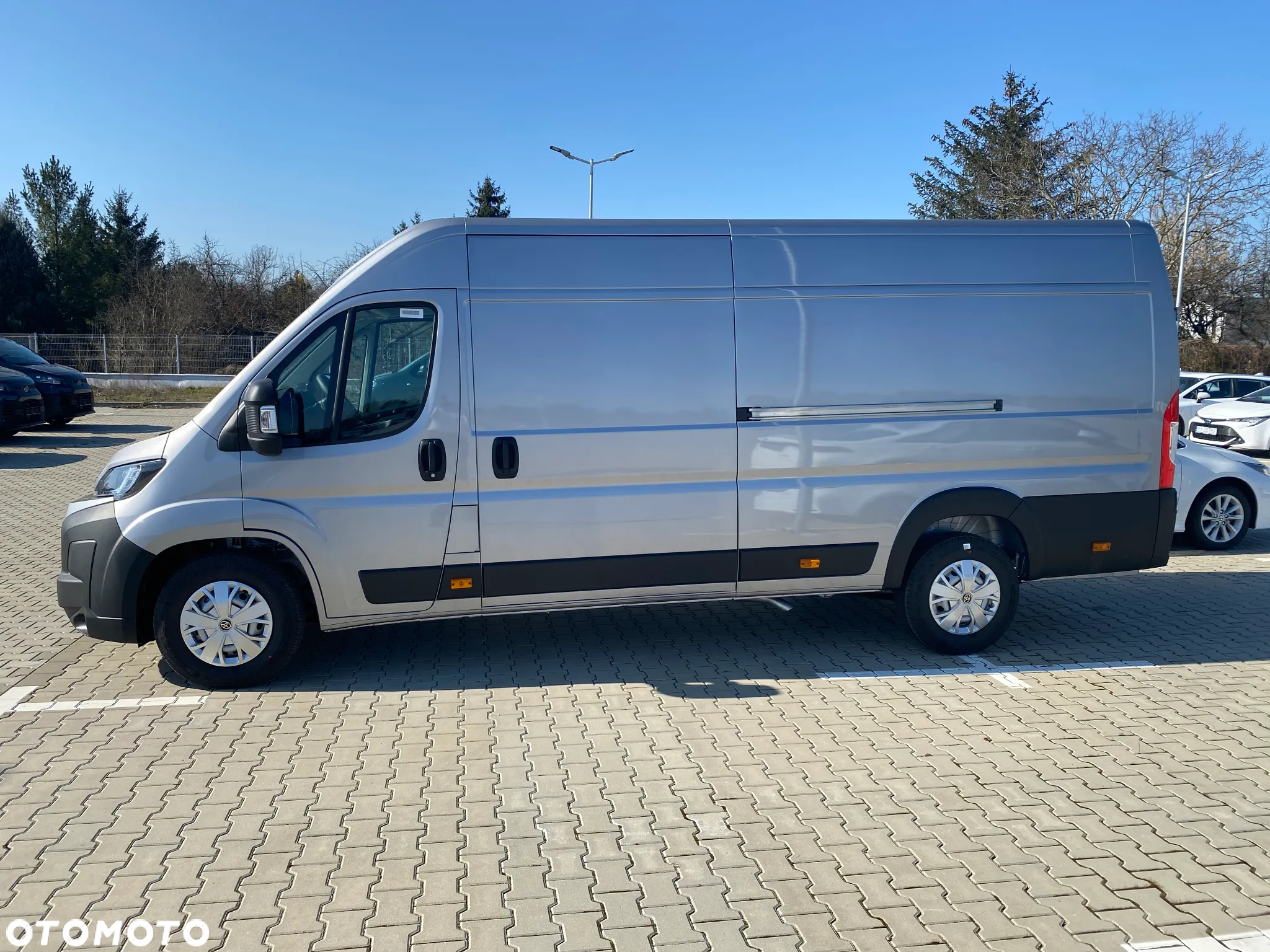 Toyota PRACE MAX L4H2 - 14