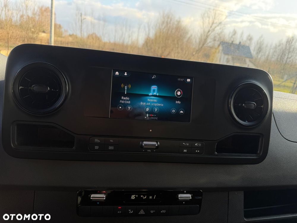 Mercedes-Benz Sprinter - 27