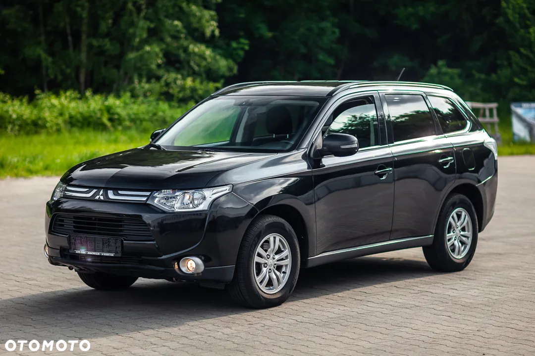 Mitsubishi Outlander 2.2 DI-D 4WD Instyle - 4