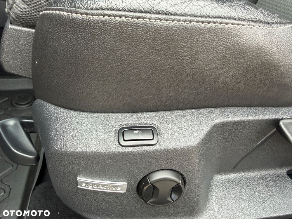 Volkswagen Golf 2.0 TDI BMT Highline - 6
