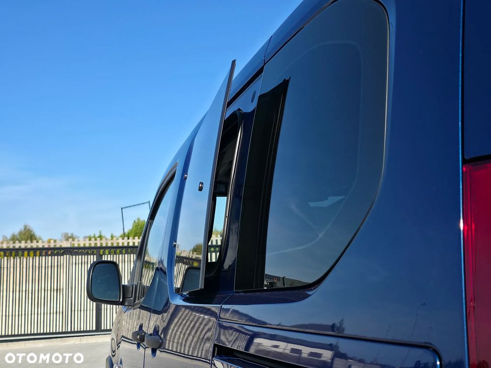 Peugeot Rifter 1.2 PureTech Active S&S - 17