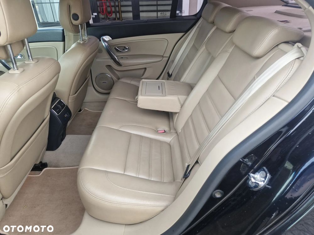 Renault Latitude V6 dCi 240 FAP - 10