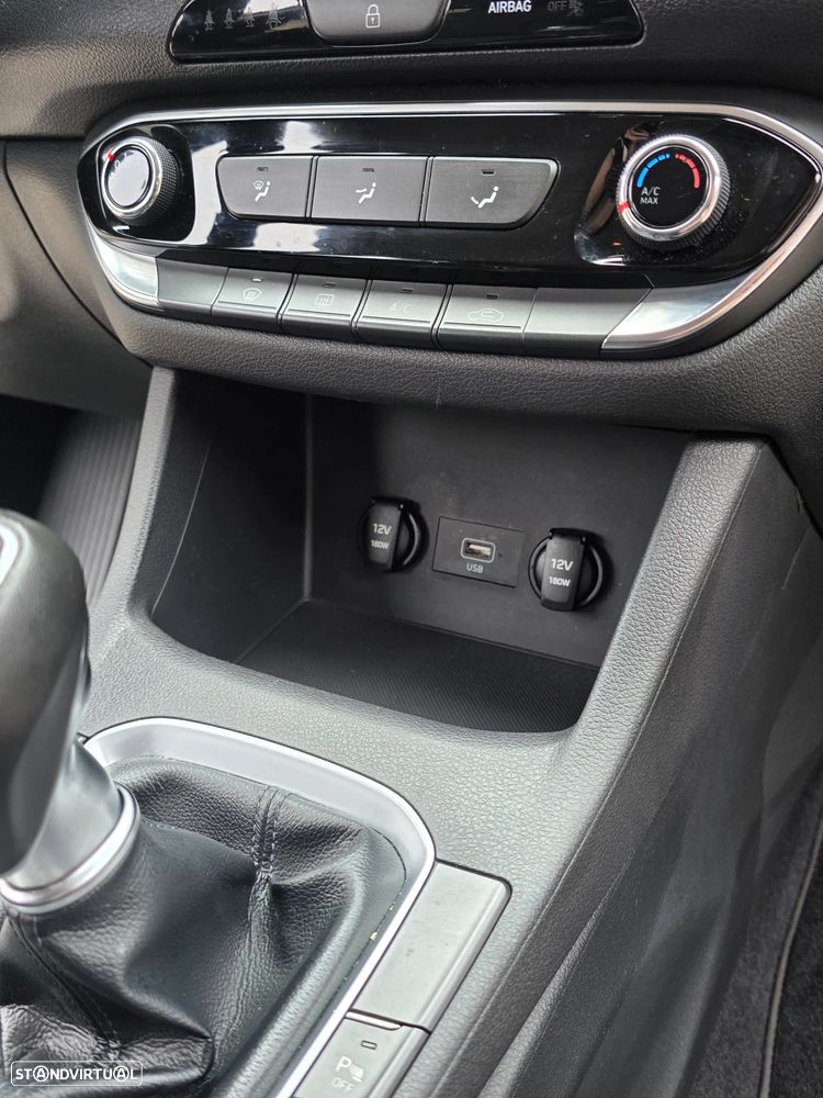 Hyundai i30 1.0 T-GDI Style Plus - 33