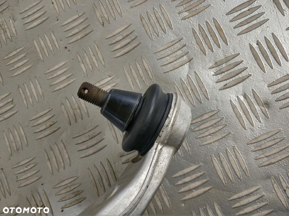 wahacz prawy tył tylny INFINITI G37 G37X 3,7 - 6