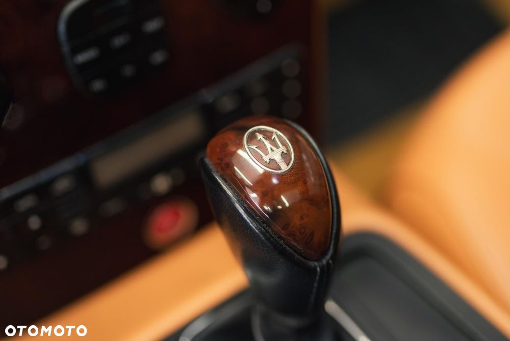 Maserati Quattroporte - 25