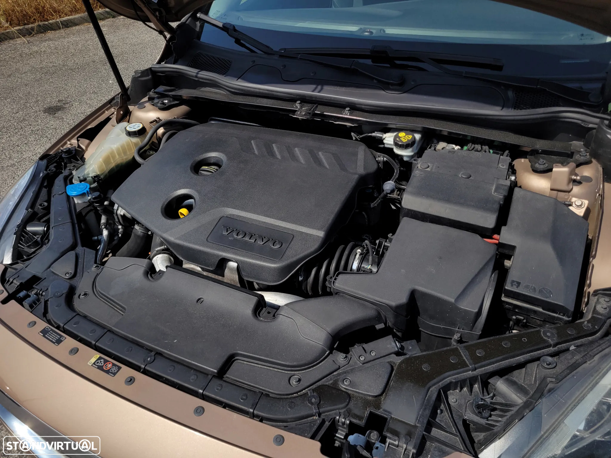 Volvo V40 Cross Country 1.6 D2 VOR - 16