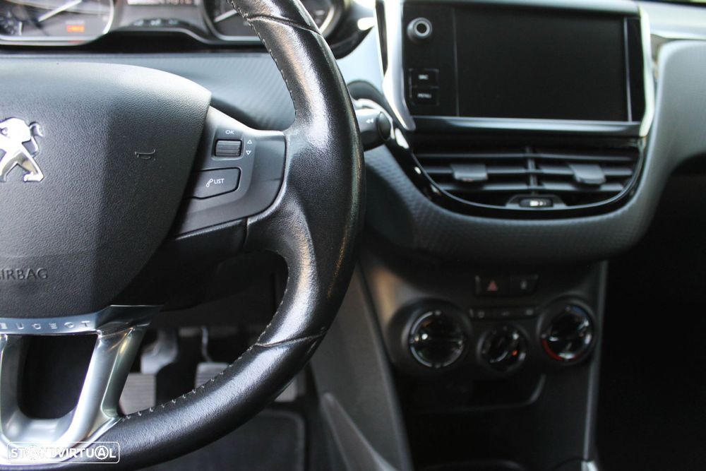 Peugeot 2008 1.6 BlueHDi Style - 8