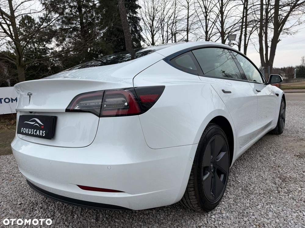 Tesla Model 3 RWD - 10