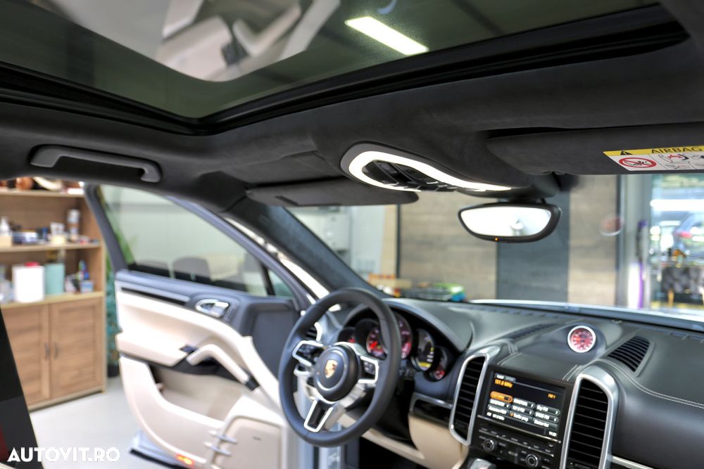 Porsche Cayenne 3.6 L GTS - 18