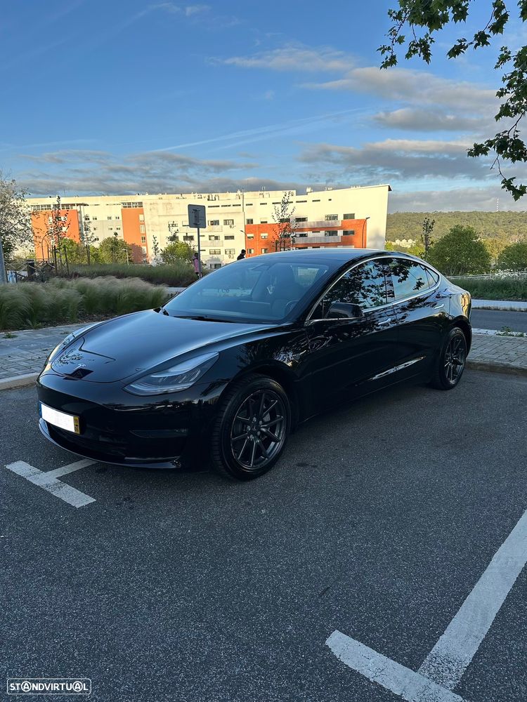 Tesla Model 3 - 11