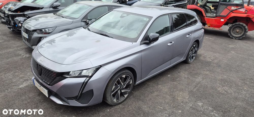 Peugeot 308 - 1