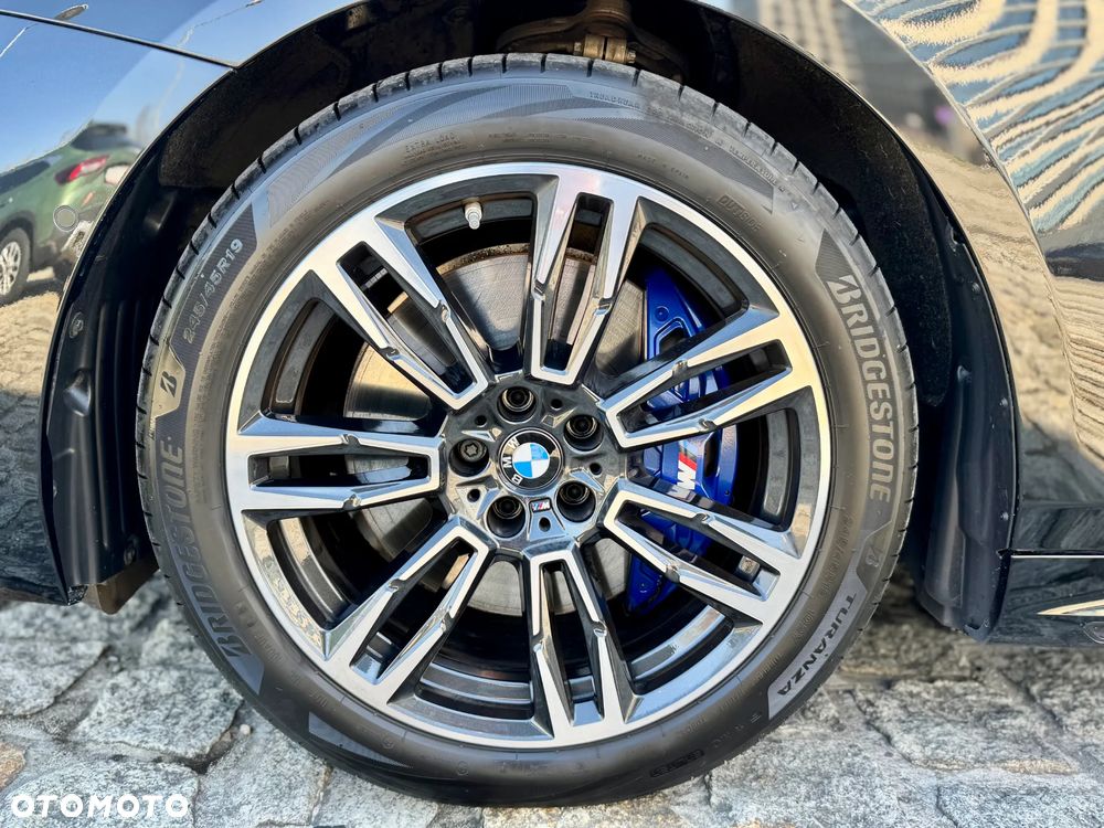 BMW Seria 5 540d xDrive mHEV M Sport - 8