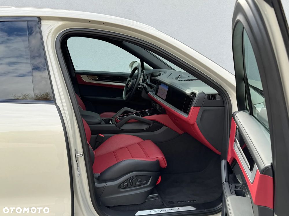 Porsche Cayenne - 12