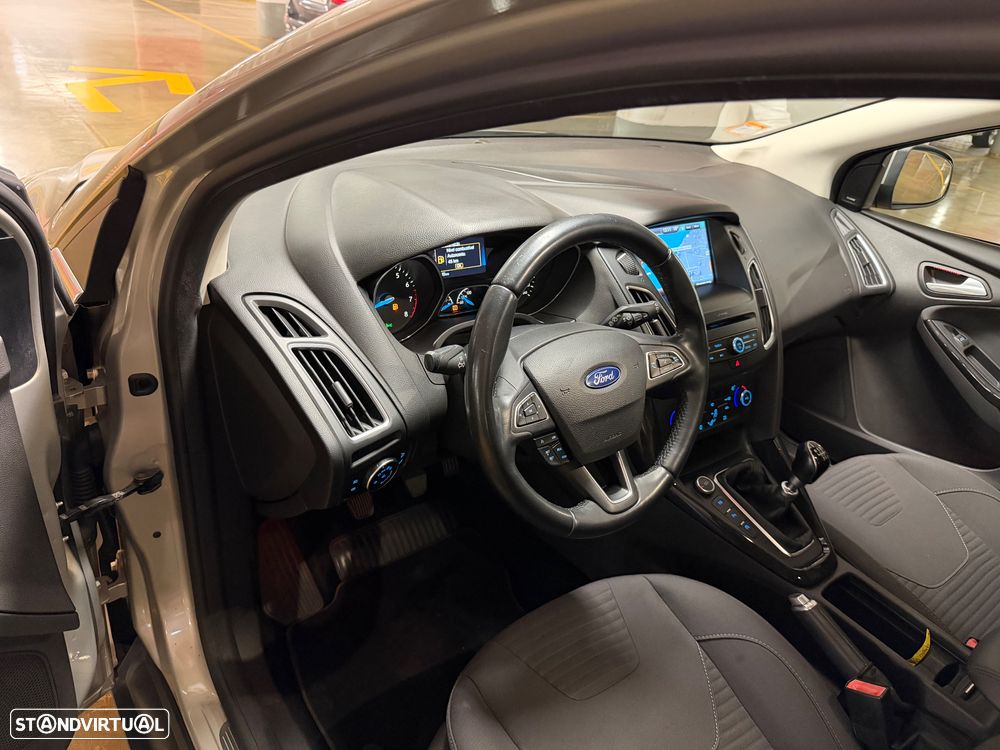 Ford Focus SW 1.0 SCTi Titanium Best - 10