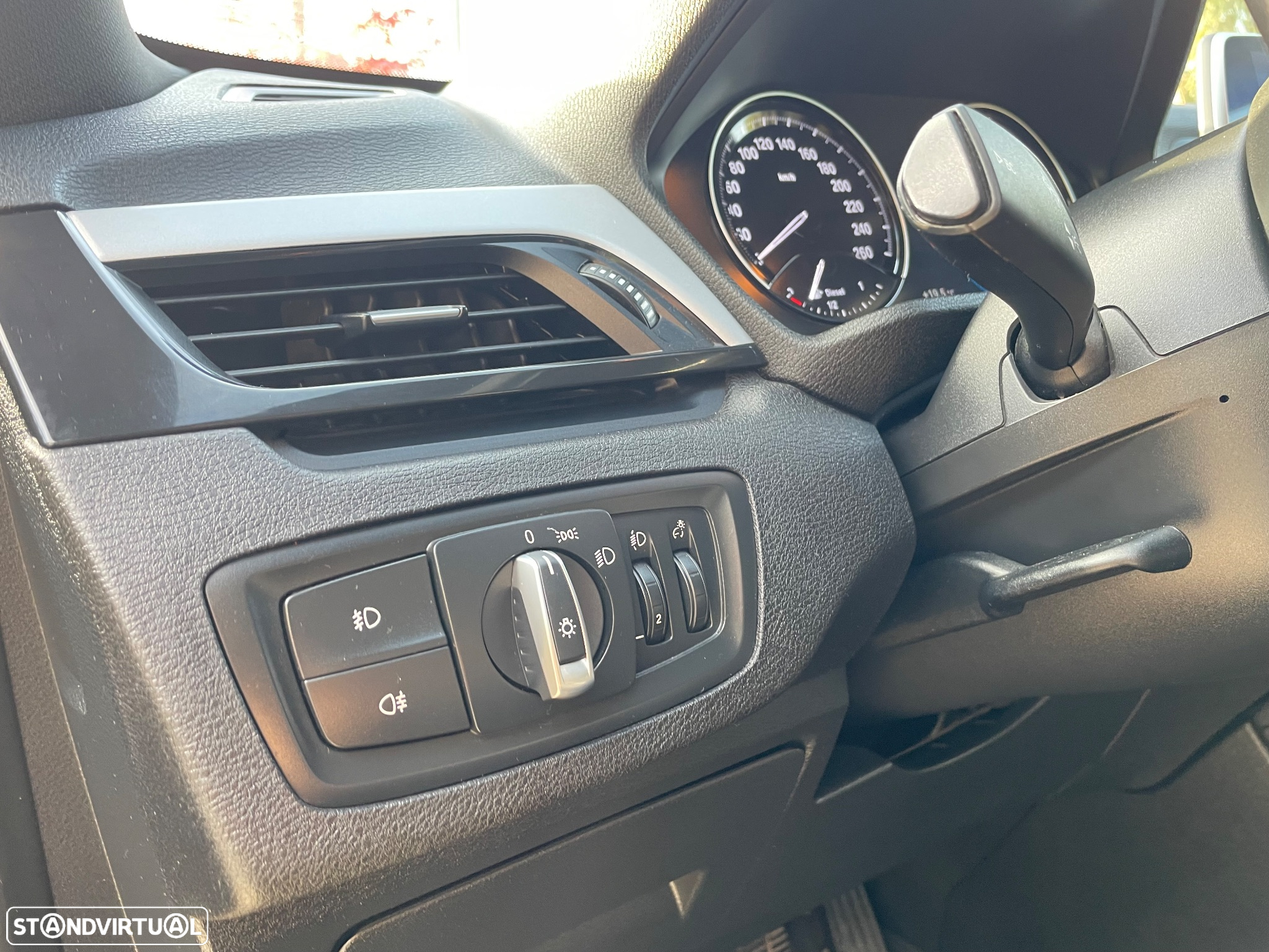 BMW X1 16 d sDrive Auto Line Sport - 20