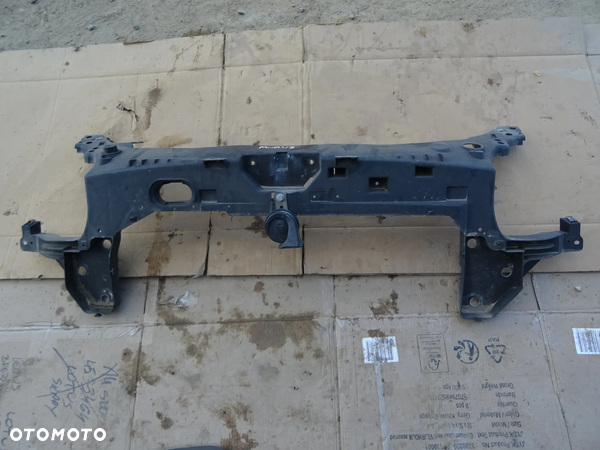 Pas Przedni Renault Modus