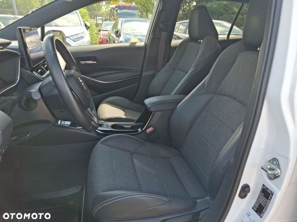 Toyota Corolla 1.8 Hybrid Style - 11