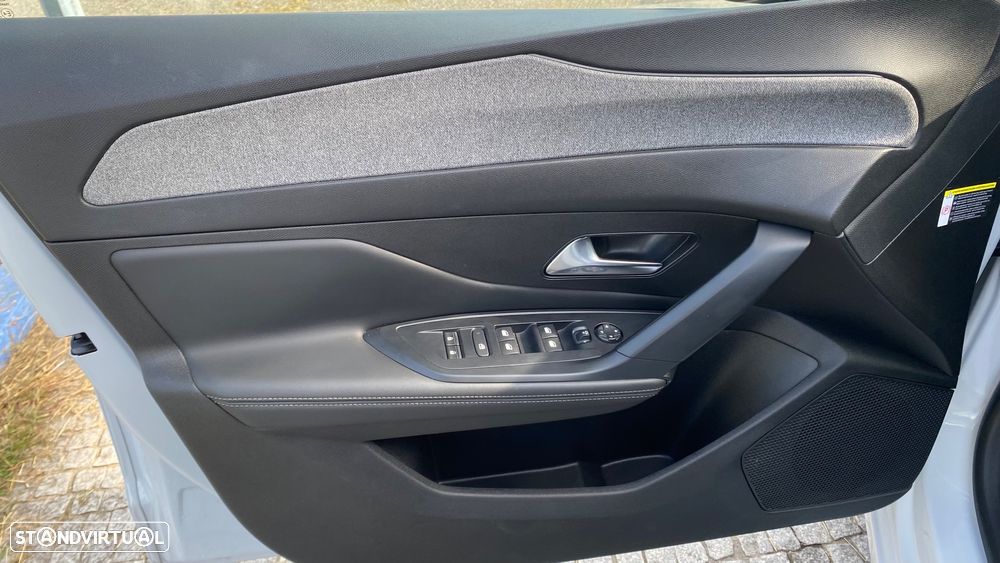 Peugeot 308 SW 1.5 BlueHDi Allure Pack EAT8 - 20