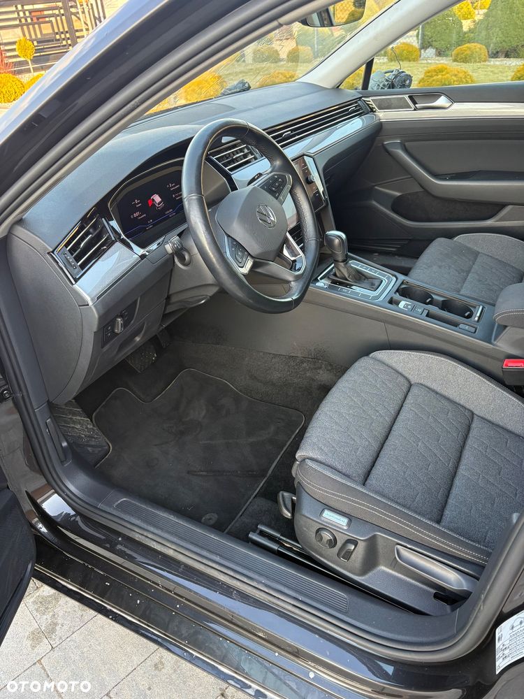 Volkswagen Passat 2.0 TDI EVO Business DSG - 37