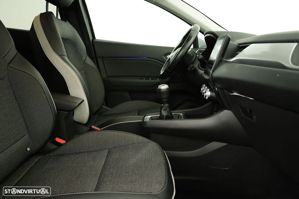 Renault Captur 1.0 TCe Techno Bi-Fuel - 23