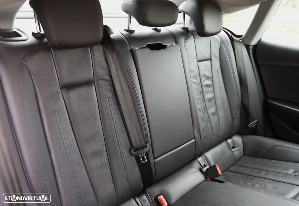 Audi A5 Sportback 40 TDI quattro Design S tronic - 15