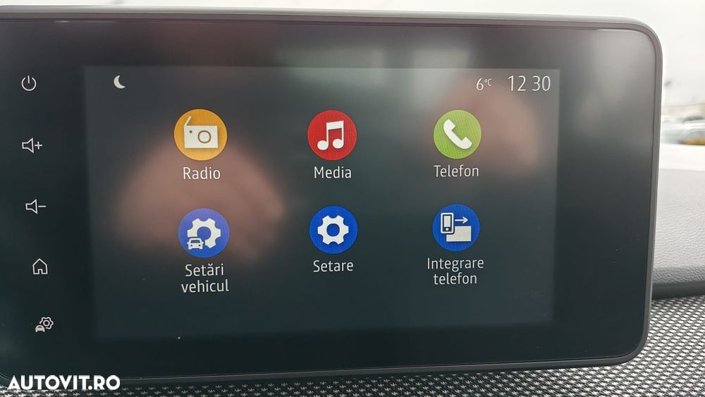 Dacia Logan TCe 90 Essential - 22