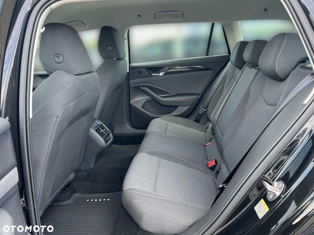 Volkswagen Passat 1.5 TSI ACT mHEV Trend DSG - 26