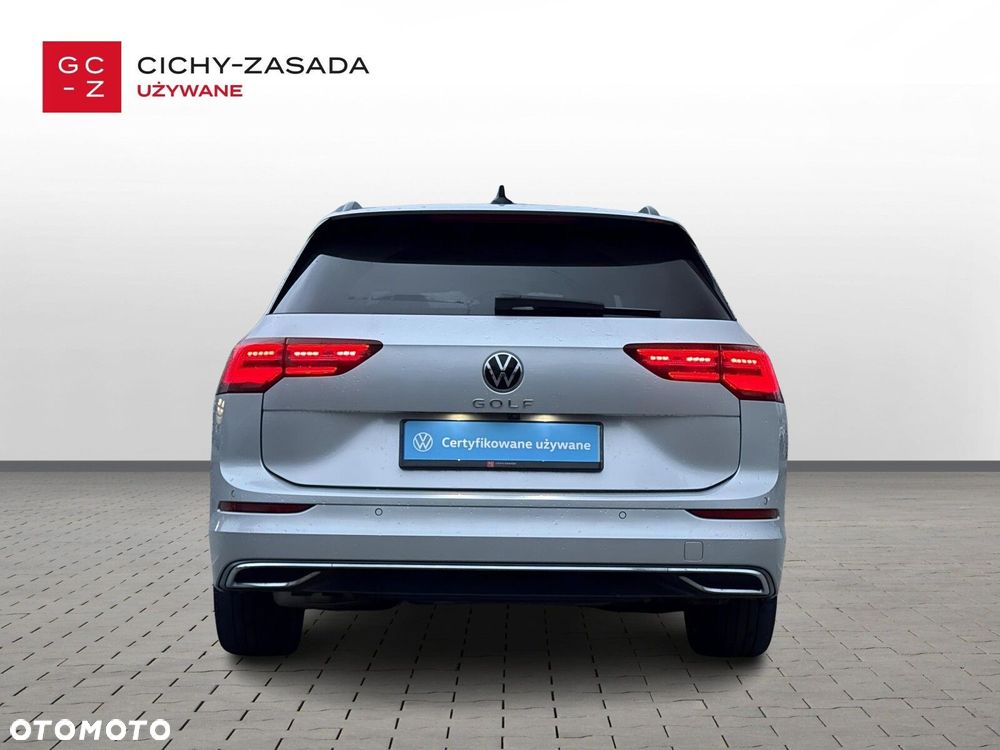 Volkswagen Golf - 5