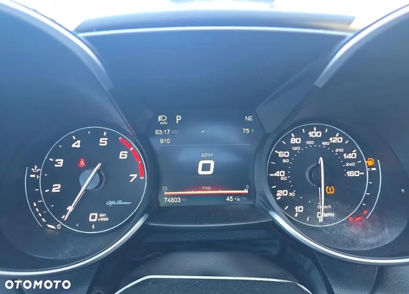 Alfa Romeo Giulia 2.0 Turbo TI Q4 - 9