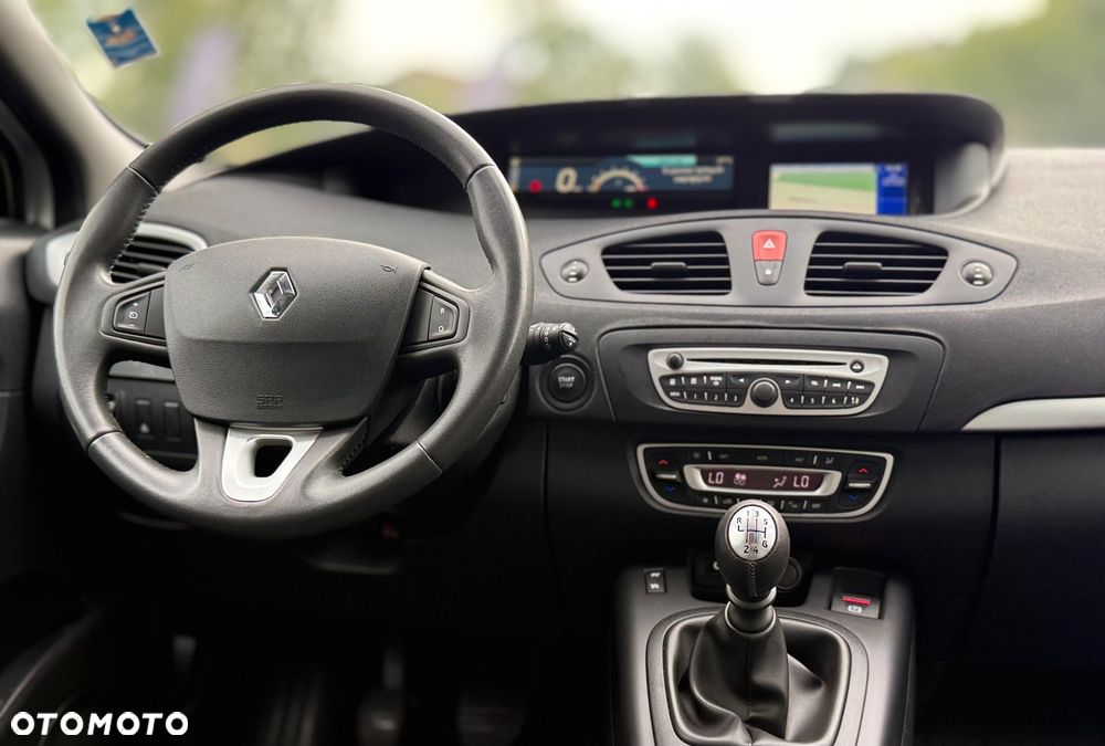 Renault Scenic - 22