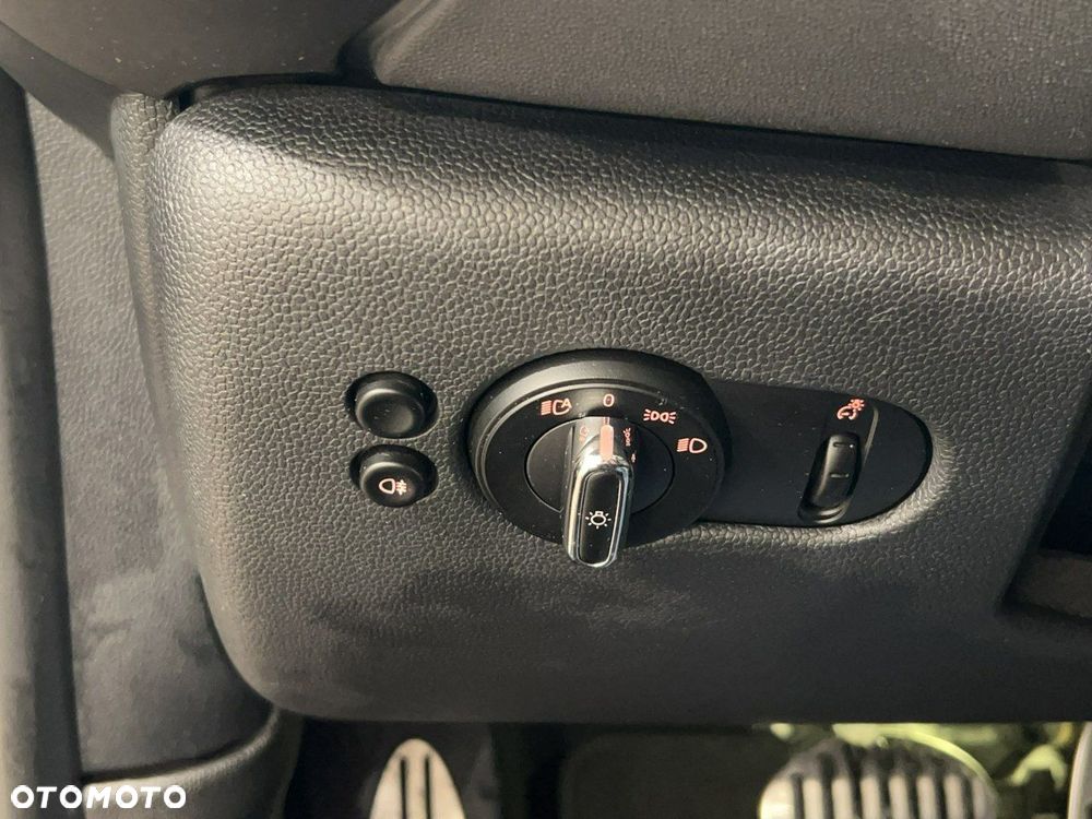 MINI John Cooper Works - 26