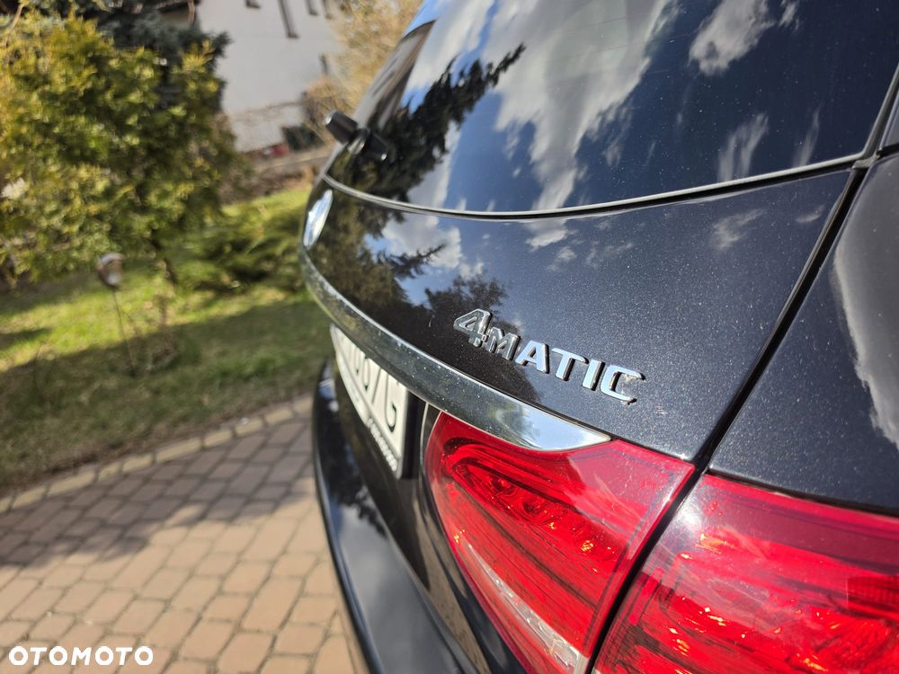 Mercedes-Benz Klasa C 200 4-Matic 7G-TRONIC - 12