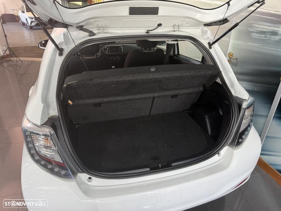 Toyota Yaris 1.4 D-4D Comfort+P.Style - 7