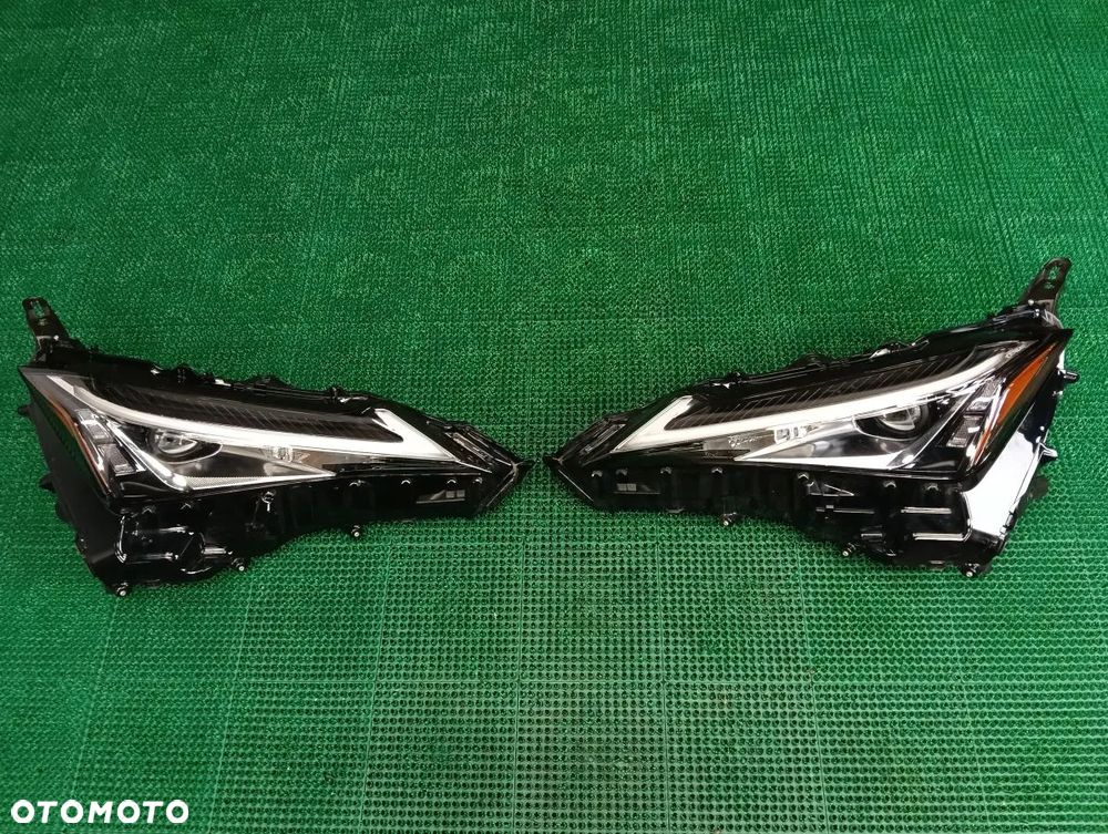 LEXUS UX 19-22r Lampa Przód Prawa Lewa - 1