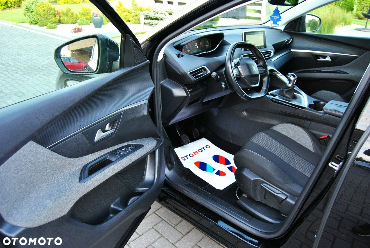 Peugeot 3008 - 12