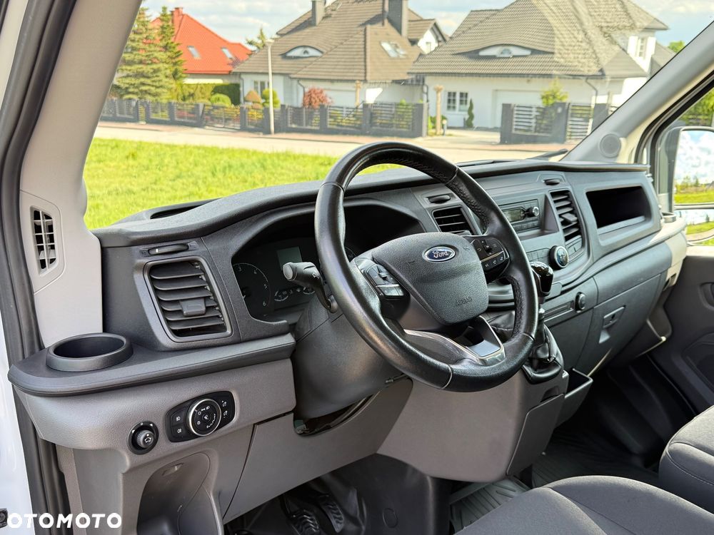 Ford Transit - 24