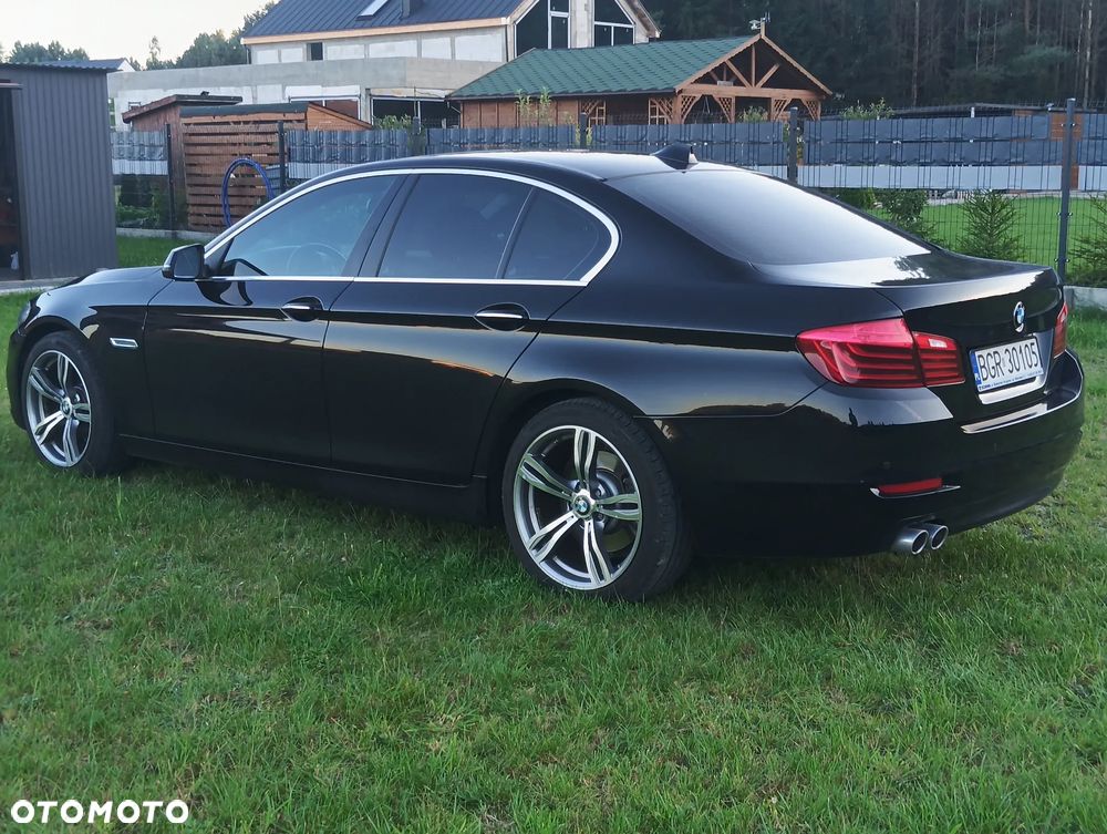 BMW Seria 5 518d Luxury Line - 10