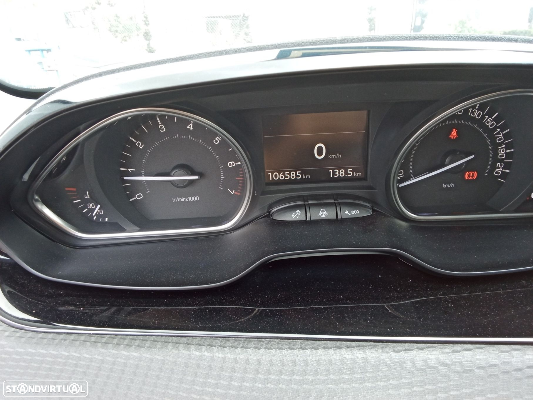 Peugeot 2008 1.2 VTi Active - 11