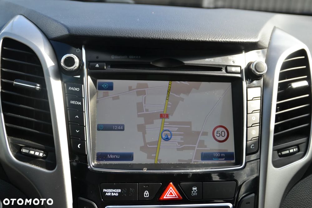 Hyundai i30 i30cw 1.6 Fifa World Cup Edition - 30